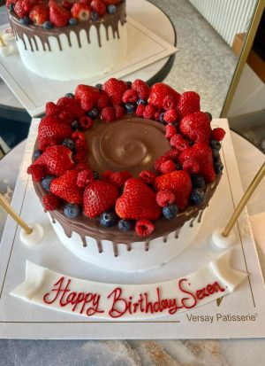 Meyve Şöleni Pasta